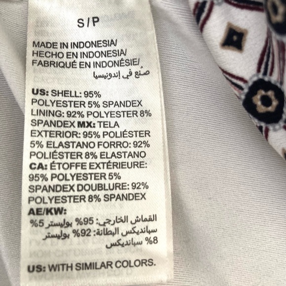 White House Black Market Horse-bit-Detail Geo-Print Tank Size S - Picture 9 of 9